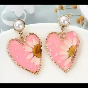 Big, Beautiful Pink in Gold Tone Pierced Earrings w/ Daisy design